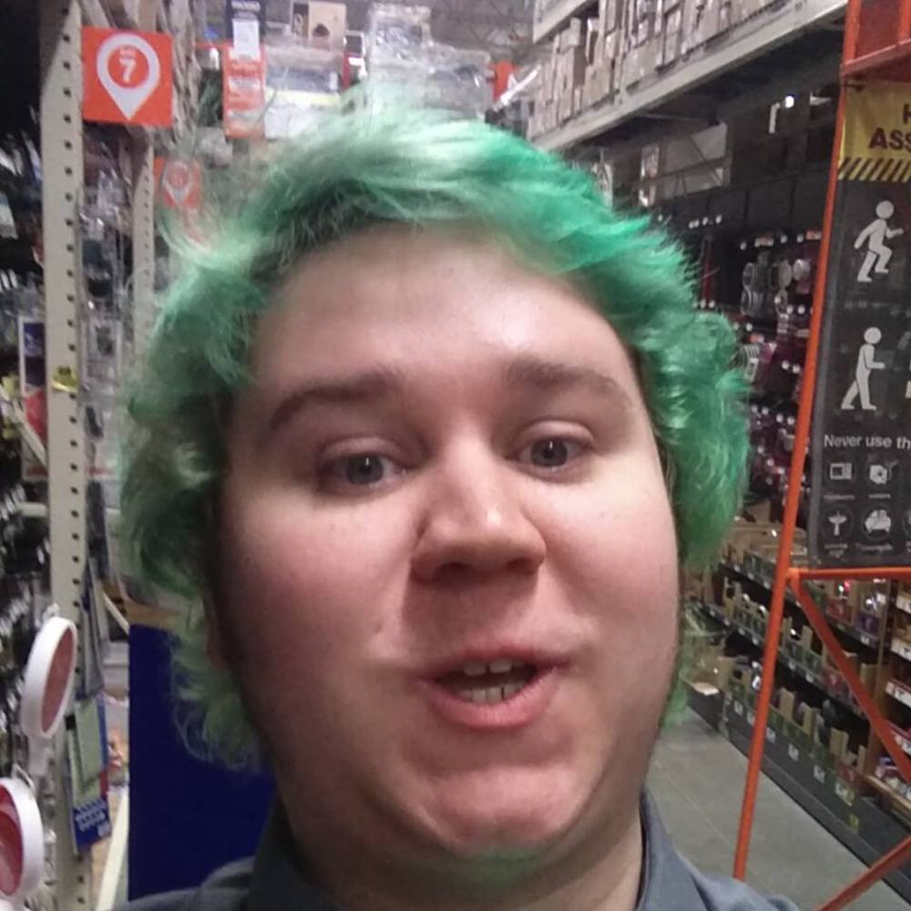 Meet your Posher, Ethan